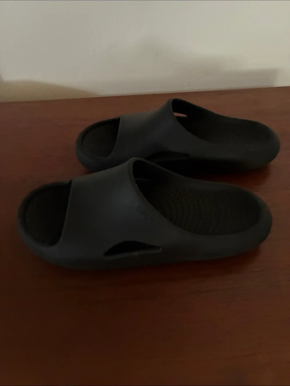 CROCS image shows